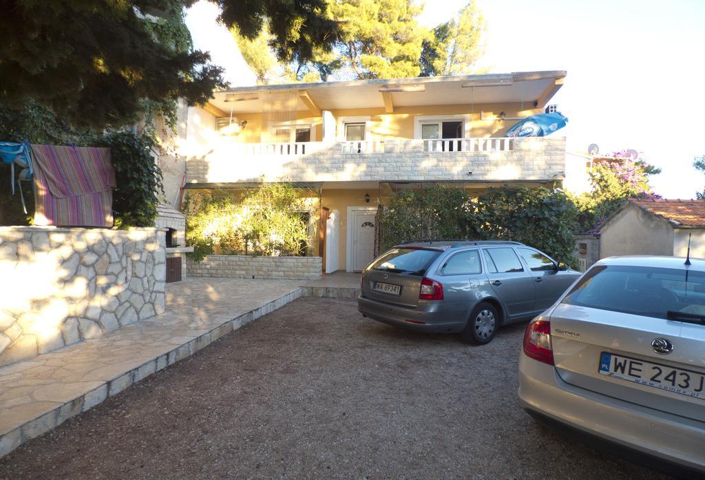 Apartments Plaza Ivan Dolac Extérieur photo