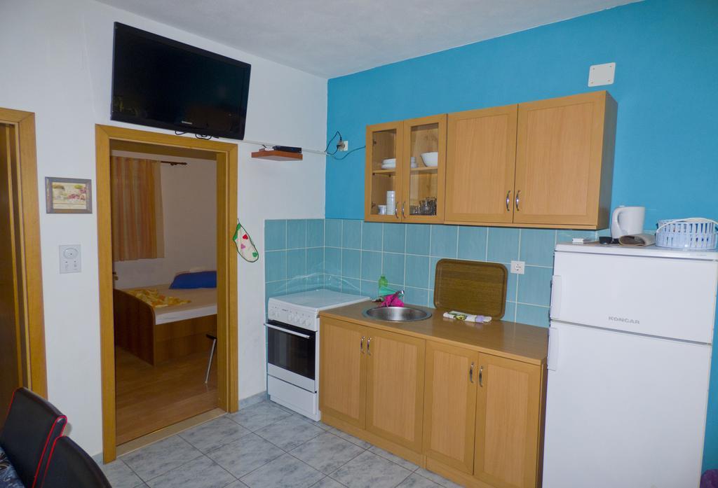 Apartments Plaza Ivan Dolac Chambre photo