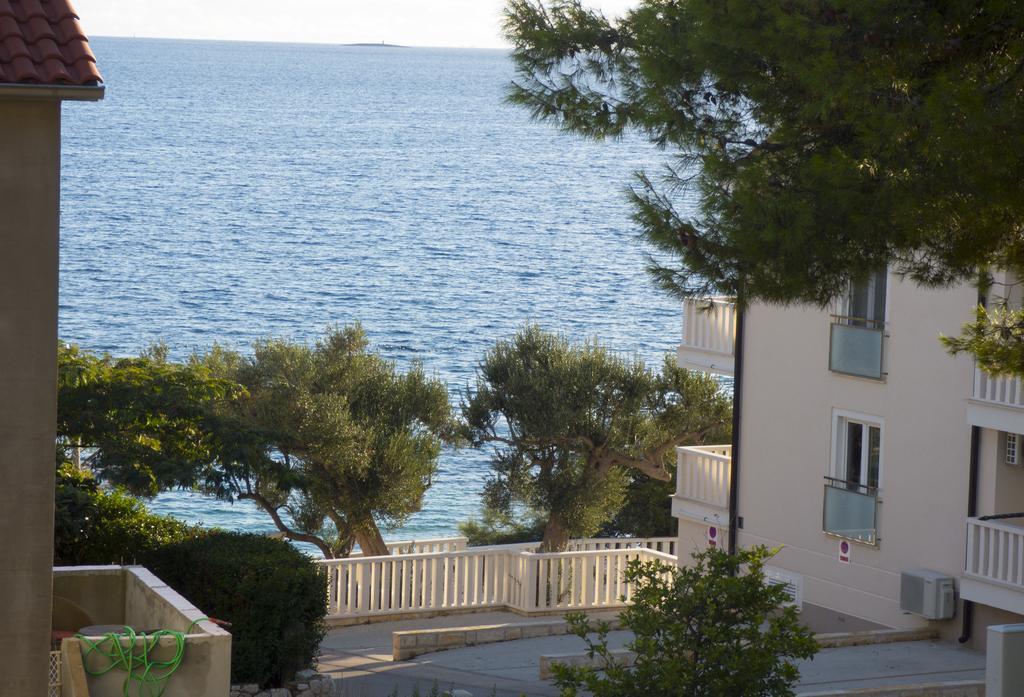 Apartments Plaza Ivan Dolac Chambre photo