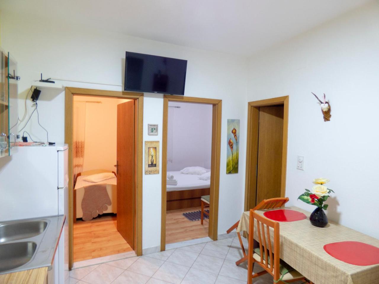 Apartments Plaza Ivan Dolac Extérieur photo