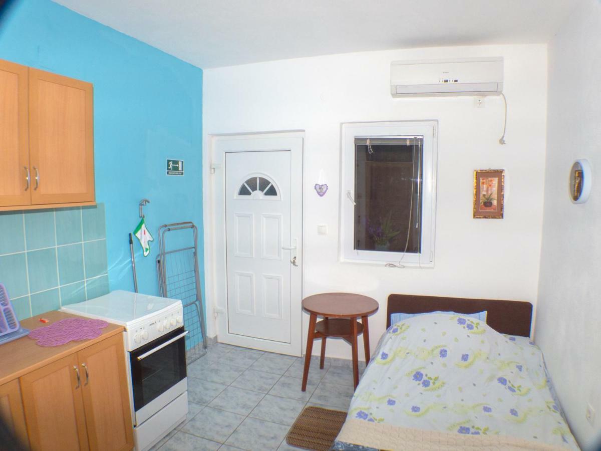 Apartments Plaza Ivan Dolac Extérieur photo