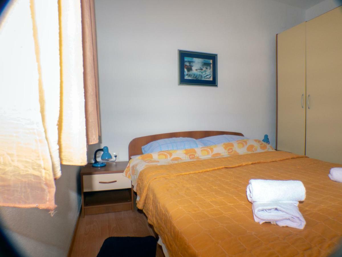 Apartments Plaza Ivan Dolac Extérieur photo