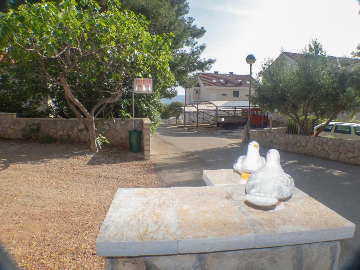 Apartments Plaza Ivan Dolac Extérieur photo