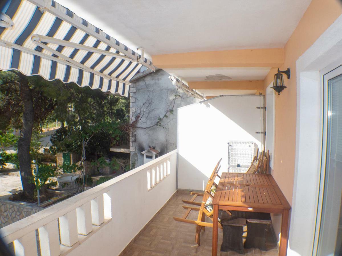 Apartments Plaza Ivan Dolac Extérieur photo